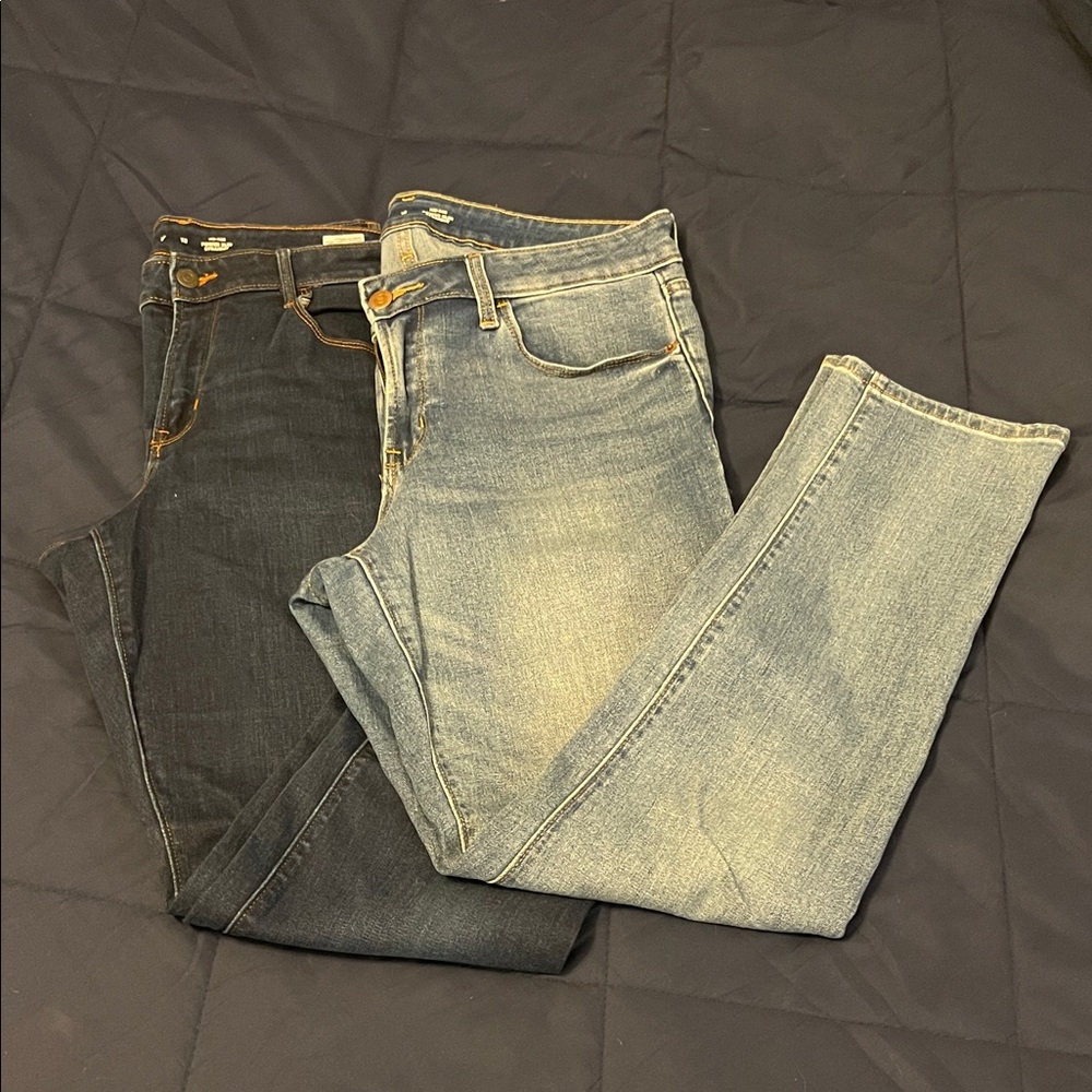 Old Navy Women's Dark and Light Blue Mid-Rise Power Slim Straight